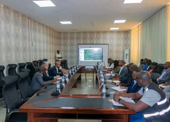 Crianças do ensino primário do Cuanza-Norte beneficiam de merenda escolar com apoio do Grupo Carrinho