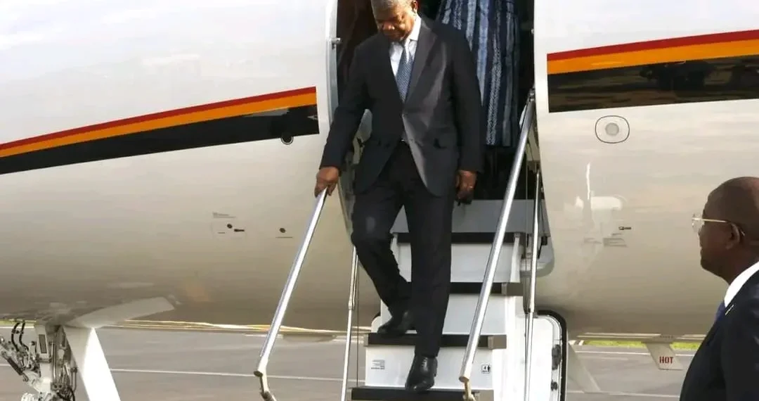 Presidente João Lourenço chega à cidade de Addis Abeba
