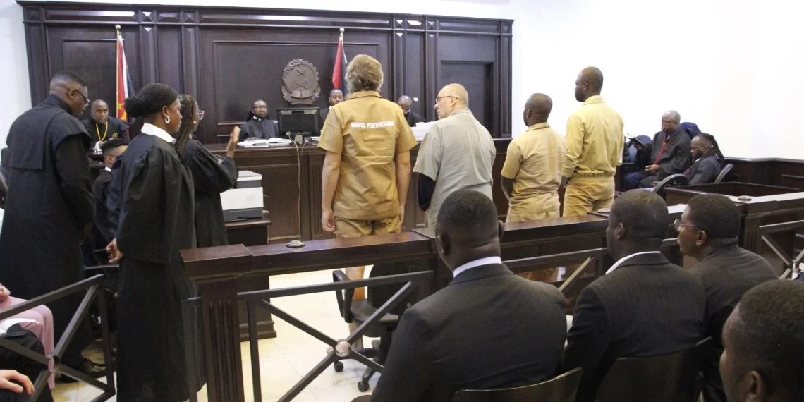 Caso Terrorismo: Advogado de russos pede presidente da UNITA, generais Higino Carneiro, Lukamba Gato e Dino Matrosse como declarantes