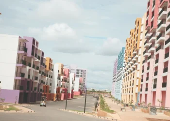 Executivo reforça política de acesso à casa própria com construção de milhares de habitações sociais