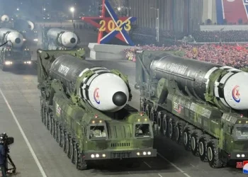Testes secretos e rearmamento da França: começou uma nova era nuclear
