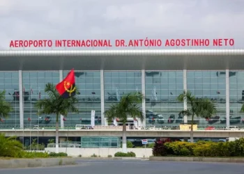 Vôo com angolanos que se encontravam no Médio Oriente chega ao país