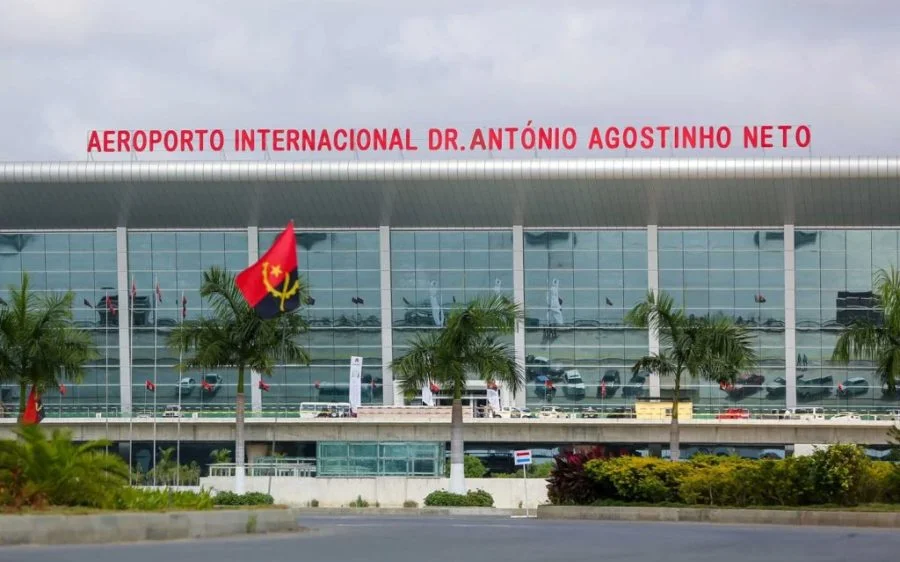 Vôo com angolanos que se encontravam no Médio Oriente chega ao país