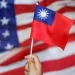 Senadores dos EUA visitam Taiwan durante debate sobre aumento da despesa militar