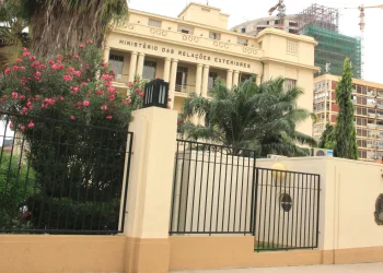 Angola monitora tensões no Médio Oriente e acciona medidas preventivas
