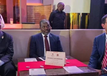 Executivo assegura que não existem riscos imediatos de escassez de petróleo em Angola
