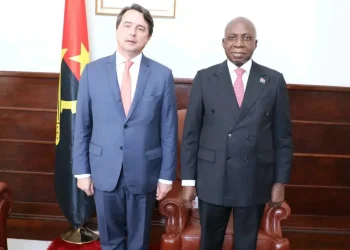 Téte António e Nuno Vaultier Mathias destacam cooperação estratégica bilateral