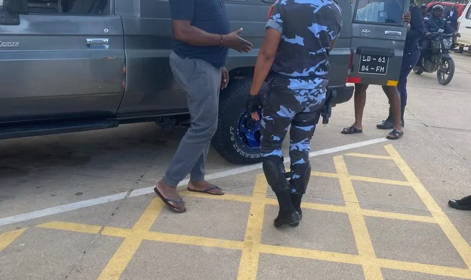 Familiares de jovens baleados por agente do DIIP na Huíla contrariam informações da Polícia
