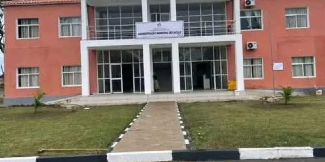 Inaugurada nova sede da Administração Municipal do Cacolo