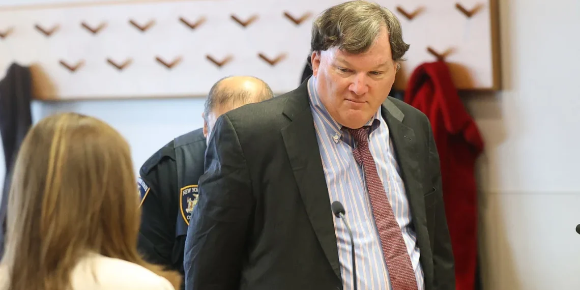 Serial killer de Gilgo Beach declara-se culpado de 8 mortes