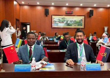 Angola reforça cooperação com a China para formação de quadros e desenvolvimento sustentável