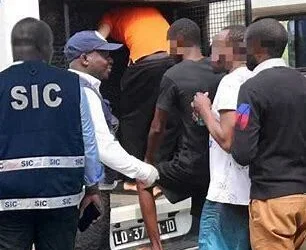 Detidos três cidadãos por promoção de garimpo ilegal de ouro no Huambo