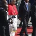 Papa Leão XIV recebido pelo Presidente da República no Aeroporto 4 de Fevereiro