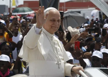 Papa Leão XIV chega a Candombe para missa pontifical