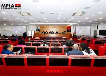 Deputados do MPLA analisam agenda da 4.ª Reunião Ordinária no Futungo II
