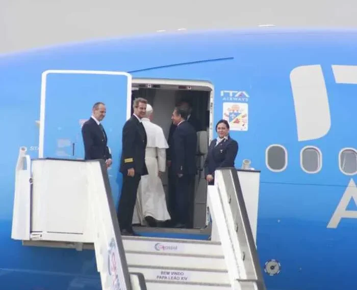 Papa Leão XIV já no Aeroporto 4 de Fevereiro para cerimónia de despedida