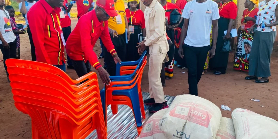 MPLA presta apoio material à Igreja Menonita no Lôvua