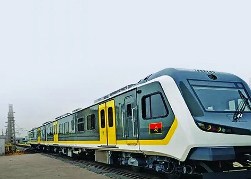 Comboio expresso de Moçâmedes inicia rota Lubango/Menongue a partir desta quinta-feira