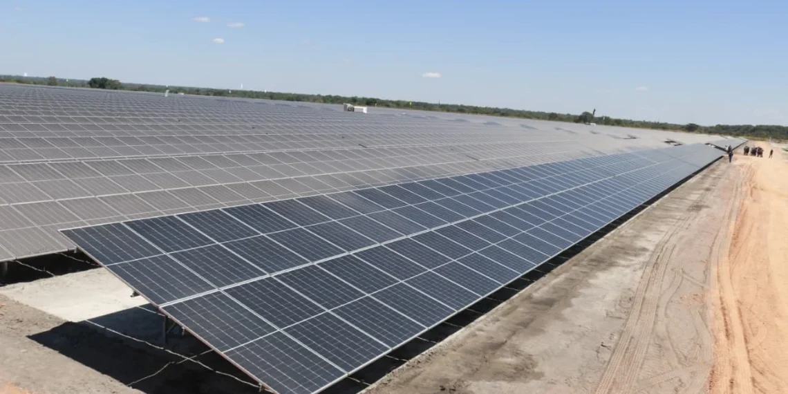 Presidente da República já no Luau onde vai inaugurar o parque fotovoltaico