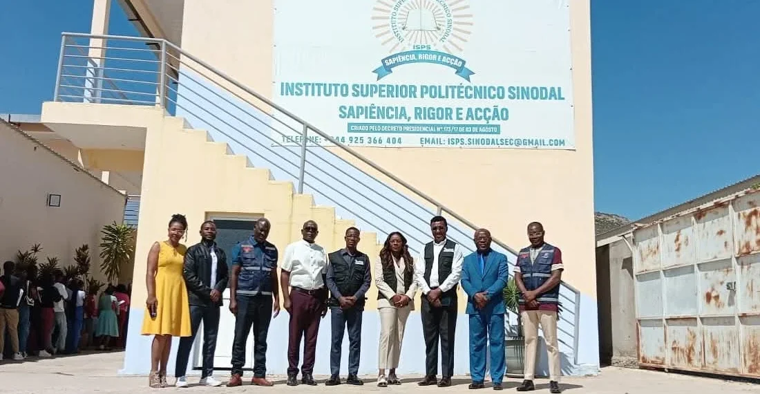 Professores do Instituto Superior Politécnico Sinodal do Lubango denunciam atraso de quatro meses nos salários