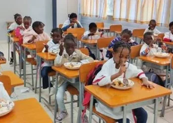 Mais de 2 milhões de crianças beneficiam do Programa de Alimentação Escolar no primeiro trimestre deste ano