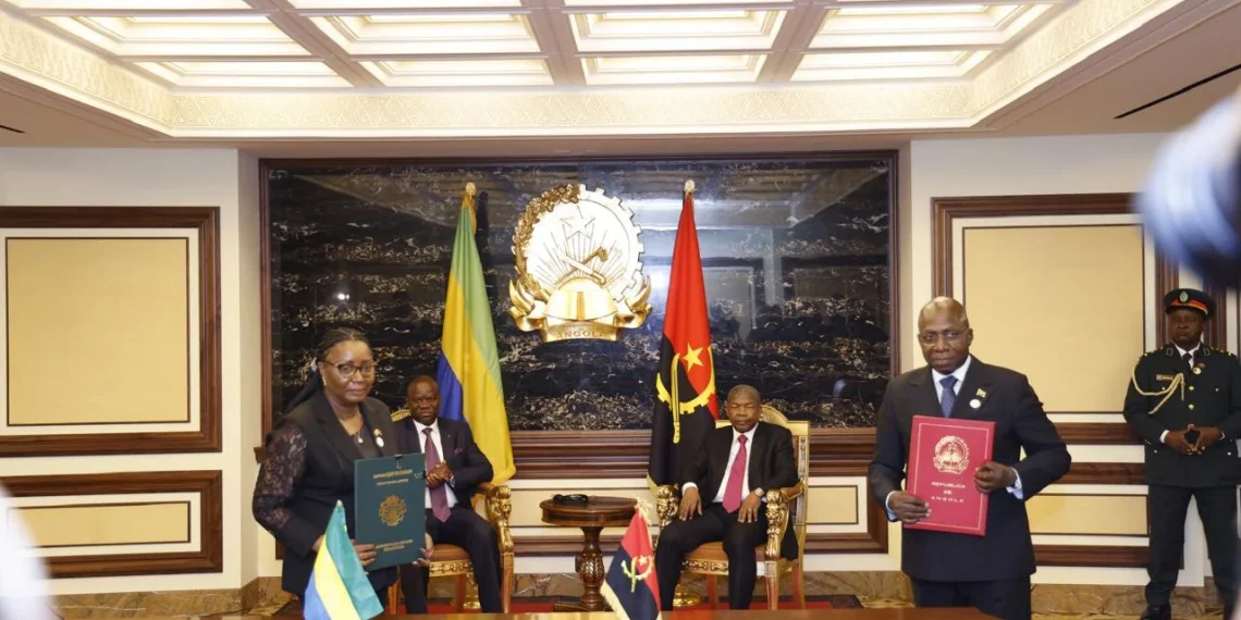 Angola e Gabão iniciam novo ciclo de cooperação com assinatura de três instrumentos jurídicos