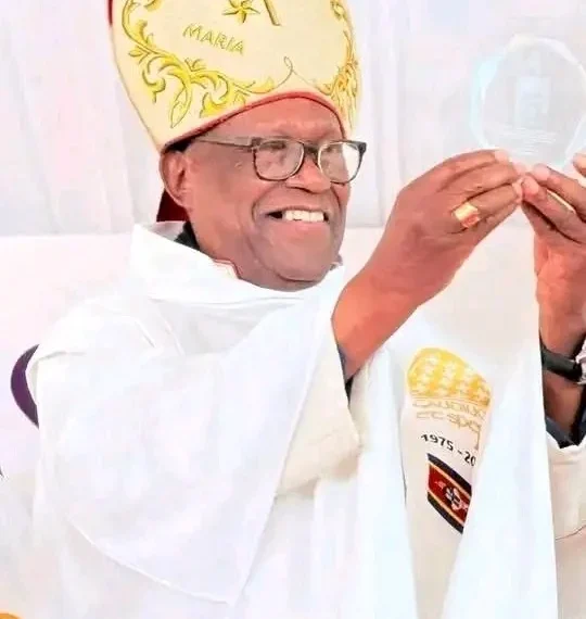 MPLA na Huíla lamenta morte de Dom Zacarias Kamwenho