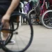 Pessoas com deficiência continuam a reclamar de exclusão no acesso aos táxis