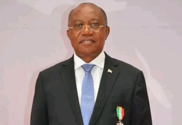 Embaixada de Angola em França destaca legado diplomático de Manuel Domingos Augusto