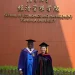PCE do Banco Sol recebe diploma em Gestão e Administração de Empresas pela Universidade de Tsinghua da China
