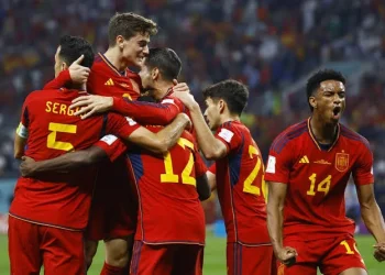 Espanha dá passo de gigante rumo a outra fase após “esmagar” Arábia Saudita