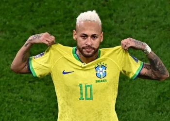 Neymar pode entrar nas opções de Carlo Ancelotti para o desafio diante da Escócia