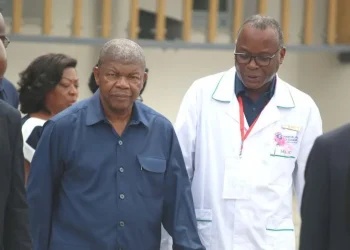 Presidente da República visita obras do Hospital Universitário de Luanda e do novo Hospital Militar
