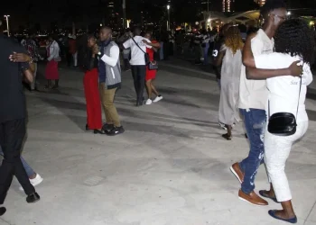 Projecto cultural transforma Baía de Luanda em “palco terapêutico”