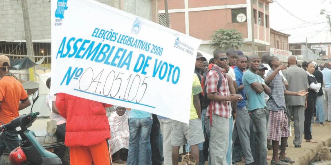 Jovens distanciam-se do voto como “herança familiar”