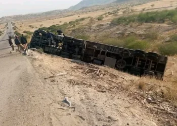 Presumível sono ao volante provoca capotamento de um veículo pesado em Benguela