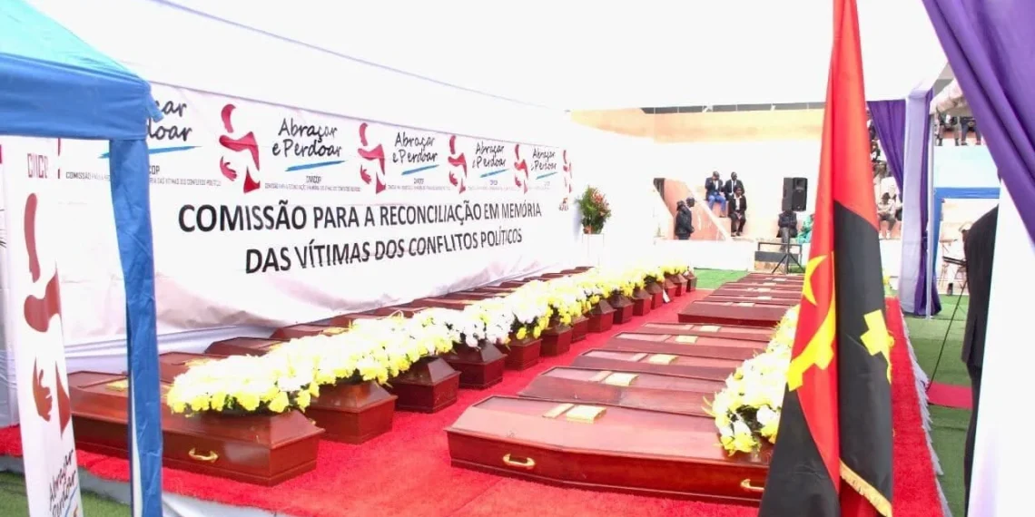 CIVICOP entrega restos mortais de seis vítimas do 27 de Maio