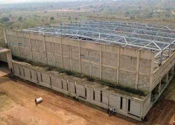 Obras do Pavilhão Multiuso da Lunda-Norte retomadas após mais de 10 anos de paralisação
