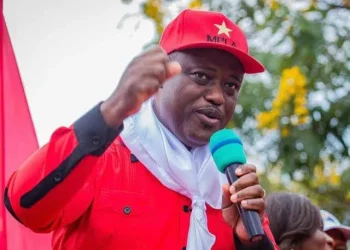 MPLA no Huambo promete reforço à rede escolar e abastecimento de água nas comunidades