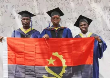 Cooperação entre Angola e China forma três novos mestres em engenharia