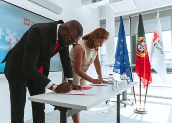 FACUL e Universidade Europeia assinam acordo para disponibilizar mestrados em Angola