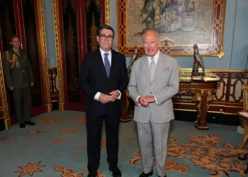 Endy Burnham declarado primeiro-ministro do Reino Unido