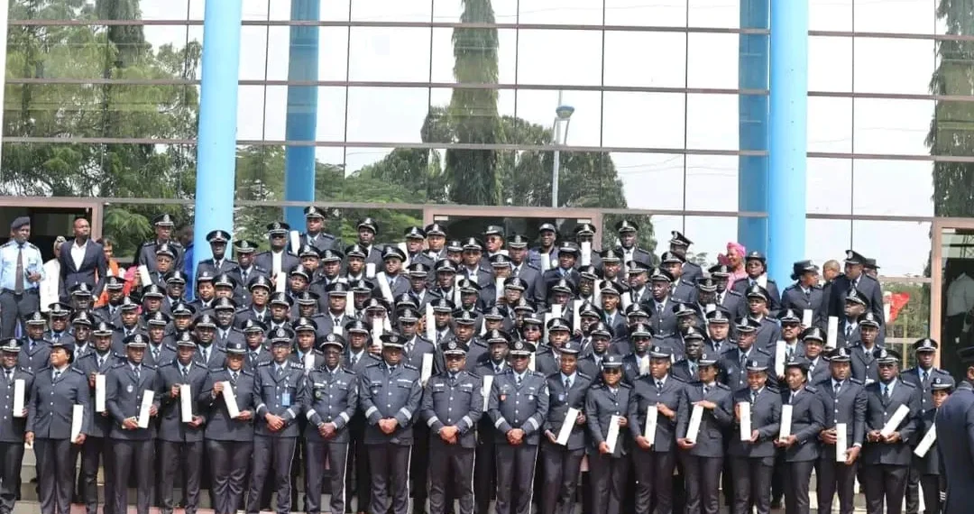 Mais de cem novos licenciados reforçam quadros da Polícia Nacional de Angola