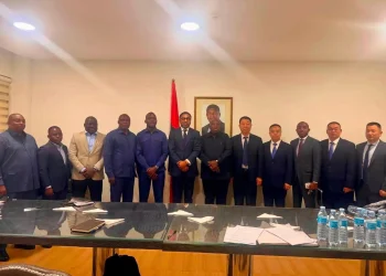 Investidores chineses apresentam interesse em implementar parque metalúrgico no Soyo