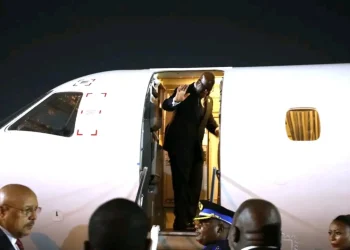Félix Tshisekedi deixa Luanda após participar na Cimeira da Aliança das Civilizações