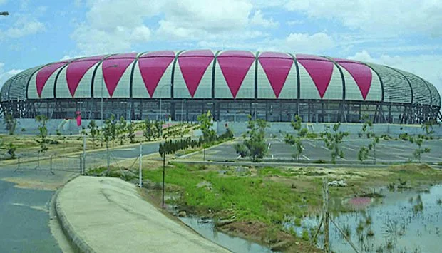 Via lateral ao Estádio 11 de Novembro interdita a partir de hoje