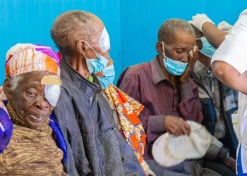 IONA reduz lista de espera para cirurgia de catarata de mais de dois anos para quatro meses
