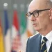 França: Ministro diz que Mélenchon faria “manguito” à zona euro