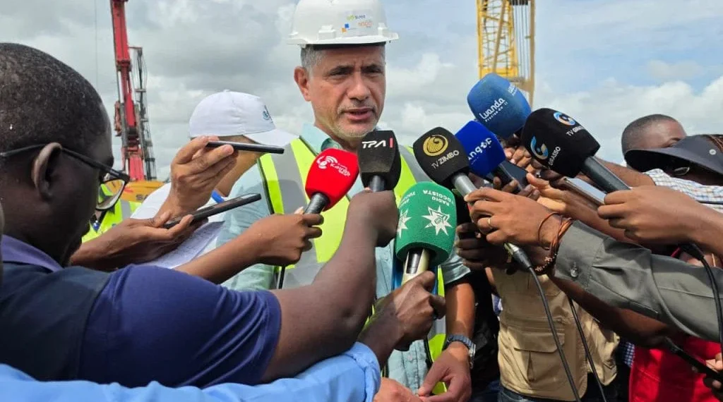 Ministro da Energia e Águas constata andamento das obras do Projecto Quilonga Grande