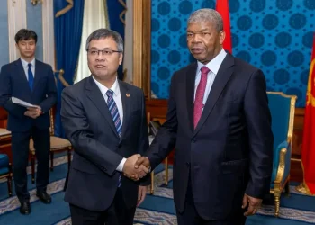 Presidente da República recebe cumprimentos de despedida do embaixador do Vietname